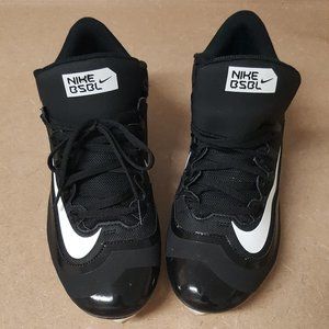 NIKE HURACHE BLACK/WHITE BASEBALL METAL CLEATS